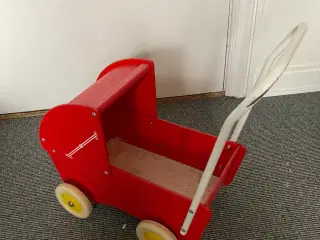 Rød barnevogn