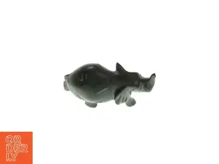 Elefant i træ