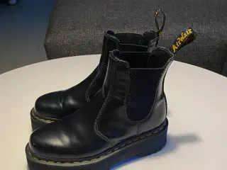 Dr. Martens Støvler model Chelsea 