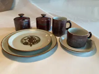 Thule kaffe- og spisestel fra Désirée. 138 dele.