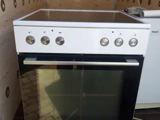 Asko glaskeramisk komfur sælges.