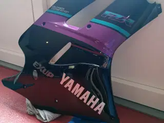 Yamaha fzr 1000 model 3LE, kåbe side.