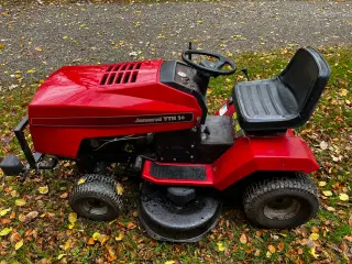 Veteran havetraktor Jonsered YTH 16H42A 