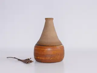 Vase af Birgit Borik fra Staurbyskov Potteri