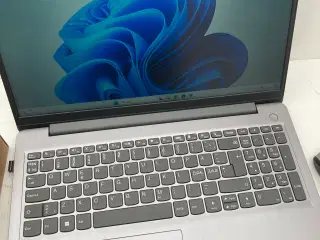 PC Lenovo type: Pj9xb2425t76 8 GB 256 GB