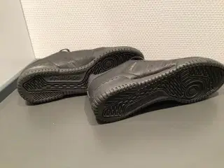 Adidas Powerphase Sneakers 