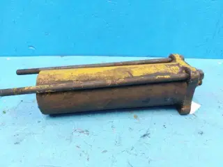 Hydrema 906B Cylinder Rør 219170