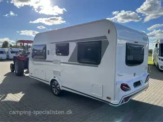 2021 - Knaus Südwind 450 FU "60 Years"   2021 Knaus Sudwind  60 Years 450 FU - Se den nu hos Camping-Specialisten i Silkeborg