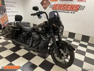 Harley-Davidson FLHRXS Road King Special