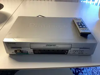 Panasonic Super Drive VHS-afspiller m. Fjernbetjen