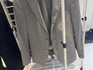 Bertoni jakkesæt str s og 29 i bukser 