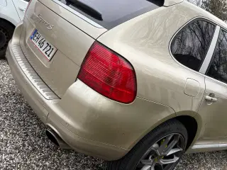 Porsche Cayenne 4.5