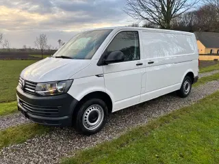 VW Transporter 2,0 TDi 150 Kassevogn DSG lang d Ny