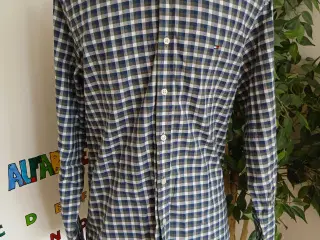 Skjorte. Tommy Hilfiger. Small 