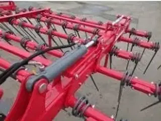 Unia Buzzard 9,0 m