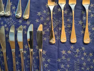 KØBES: Svanestel bestik