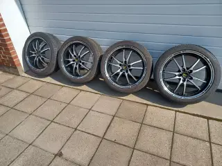 VW 18" alufælge med sommerdæk.