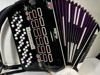 Brugt Hagstrøm knap harmonika sælges fra Samling"