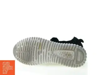 Træningssko fra yeezy x Adidas (str. 29 cm)
