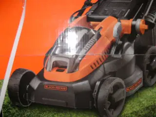 Plæneklipper/ny. Black&Decker/ledningsfri.