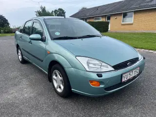 Ford Focus Ghia