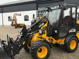 JCB 403