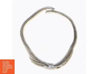 Sølvfarvet ring (str. 2 cm)