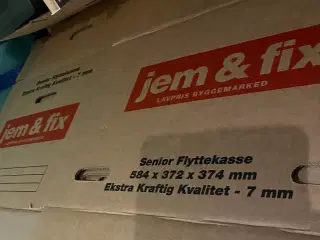 Flyttekasser