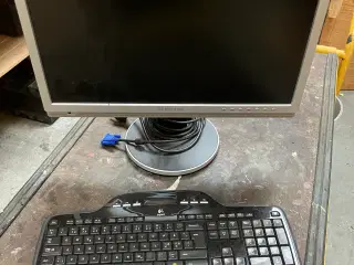 PC skærm & tastatur 