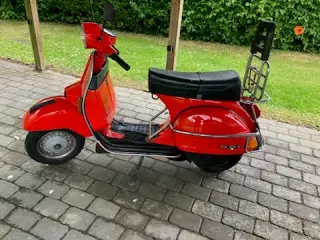 VESPA 200 PXI