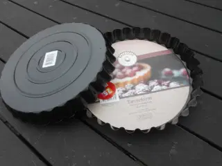 En To Tre Værsko og Bag med fine forme.