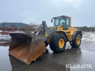 Gummiged Volvo L120 F