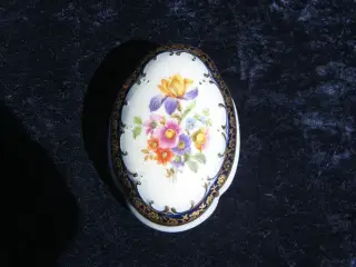 Smukt lille porcelænsskrin