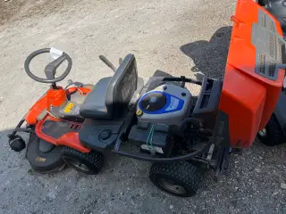 Havetraktor med 112 klippebrede