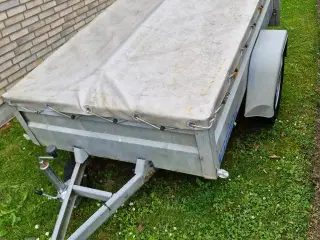Trailer