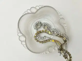 Asiet, matteret glas, NB