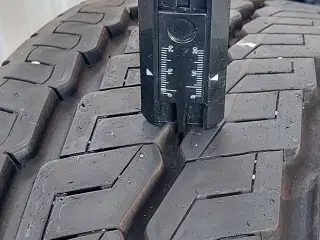 To sommerdæk fra Continental, i meget god stand.