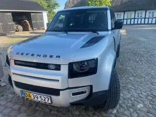 Land Rover Defender 110" 2,0 SD4 First Edition AWD 240HK Van 8g Aut.