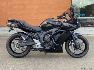 Yamaha FZ6 S2