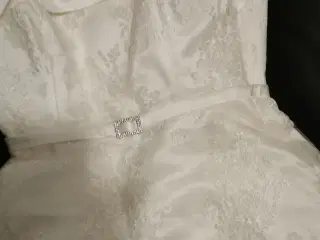 Smuk brud/ andet kjole 