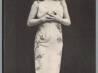 Anna Larsen i "Trilby"- Skuespiller - Postkort - Ubrugt