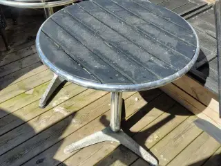 Seks runde caféborde