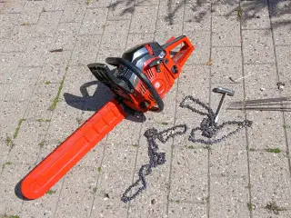 Motorsav med tilbehør 