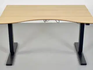 Scan office hæve-/sænkebord med ege-laminat og mavebue, 120 cm.