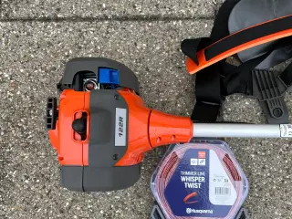 Husqvarna 122R Trimmer - Buskrydder