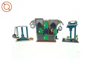 Spøgelseshus med figurer fra Nintendo (str. 37 x 24 cm)