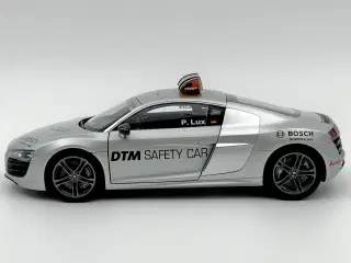 2010 Audi R8 5,2 DTM Safety Car 1:18