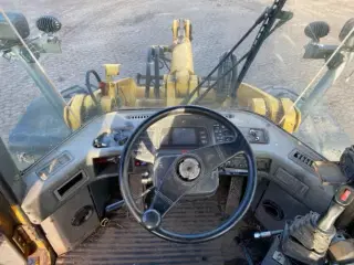 Komatsu WA270-3 (Defekt Gearkasse)