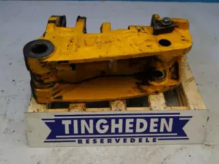 JCB 4CX Centre Support 128/15200