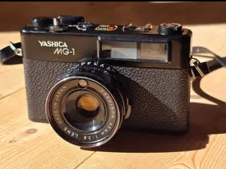 Yashica MG1 rangefinder kamera